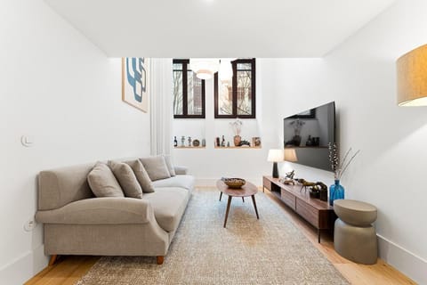 Communal lounge/ TV room, TV and multimedia, Living room, Entertainment