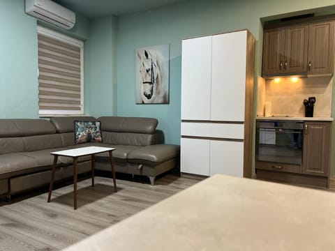 Varna Central Seaside Suite Apartment in Varna