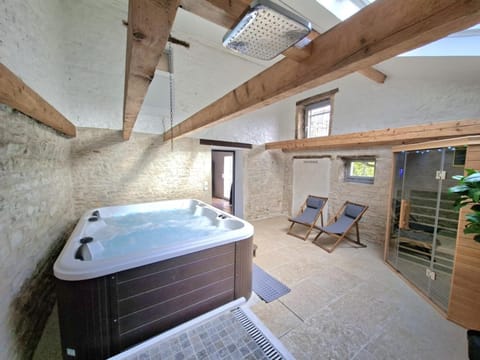 Hot Tub, Sauna, Sauna, Spa and wellness centre/facilities, Spa and wellness centre/facilities, Spa and wellness centre/facilities