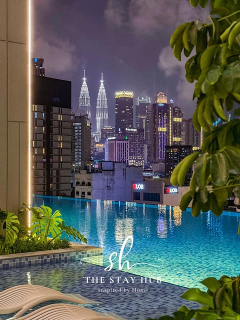 City view, Swimming pool