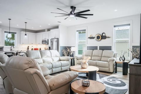 Pool Walk to Beach Oleander Breeze Golf Cart Panama City Beach House in Laguna Beach