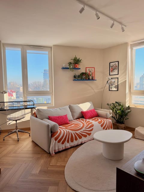 TV and multimedia, Living room, Seating area, Hiking, Cycling, City view, Landmark view, air conditioner