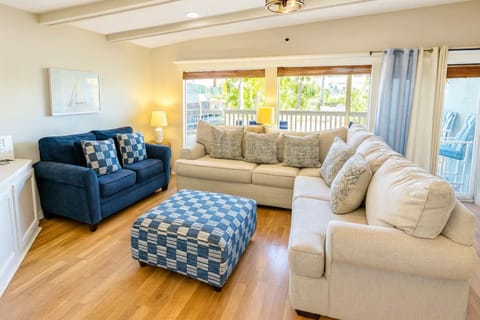 Unique 2 in 1 BayViews Pool condo Apartment in South Padre Island