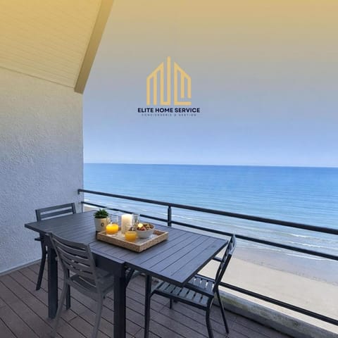 Sunset Infinity Vue Panoramique Mer Apartment in Bray-Dunes