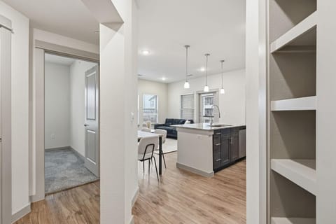 Chisholm Trace 327 Relaxing 2BD 2BA Apartment in Cleburne