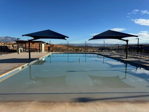 Swimming pool, Swimming pool