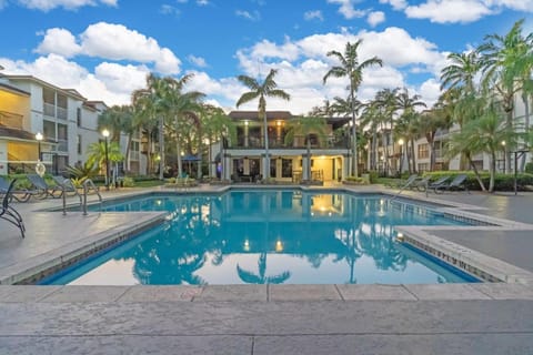 Coastal 1BR Retreat in Fort Lauderdale Apartment in Lauderdale-by-the-Sea