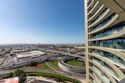 Property building, Day, Neighbourhood, City view, Location