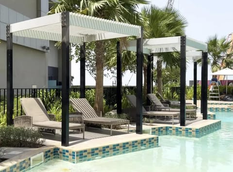Property building, Swimming pool