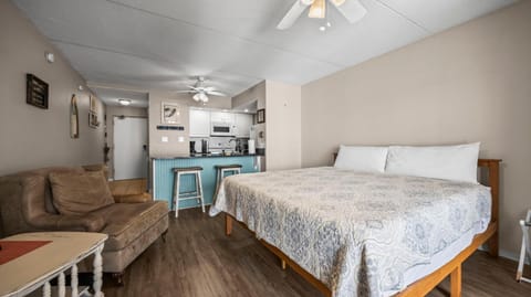 Sugar Beach 120 Captain's Cove Studio Apartment in Orange Beach