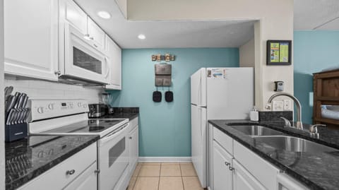 Sugar Beach 120 Captain's Cove Studio Apartment in Orange Beach