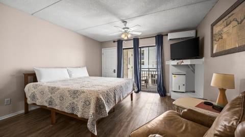 Sugar Beach 120 Captain's Cove Studio Apartment in Orange Beach