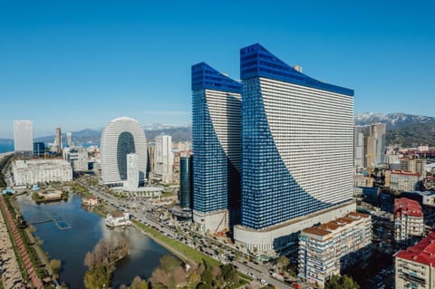 Property building, Natural landscape, Bird's eye view, City view