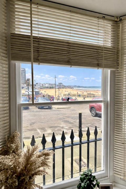 View (from property/room), Living room, Beach