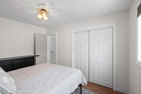 Perfect Group Stay in Cornwall 3 Bedroom and Theater Room House in Cornwall