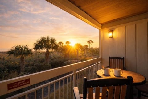 Coligny Beach Front Condo House in Coligny Beach