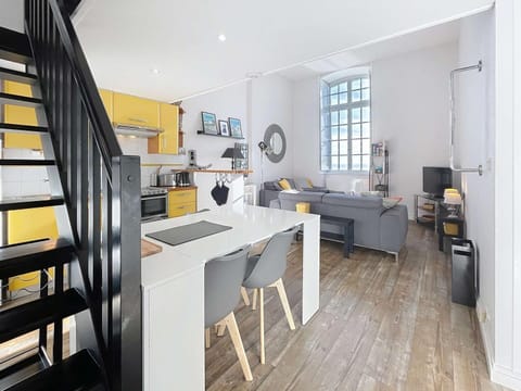 Appartement Cocon avec Wifi et Parking près Plage - FR-1-361-571 Apartment in Granville