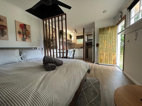 Guest House in East Devonport House in Devonport