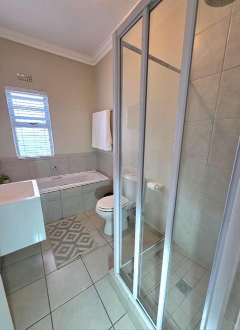 2 Bedroom house at Tweespruit - Pet friendly House in Stellenbosch