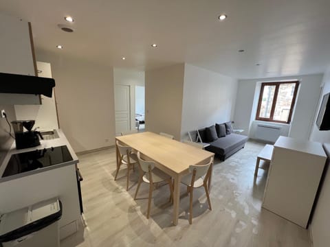 Kitchen or kitchenette, Living room, Dining area