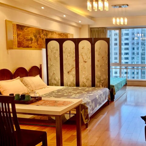 Photo of the whole room, Bedroom