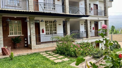 Property building, Garden, View (from property/room), Balcony/Terrace, Garden view