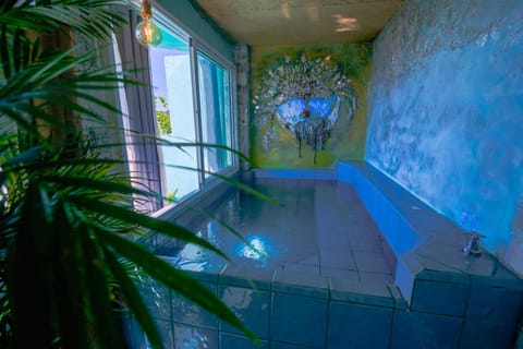 Balcony/Terrace, Bath