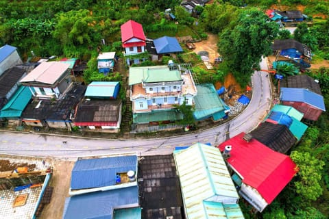 Property building, Bird's eye view, Location
