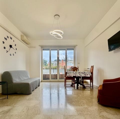 Balcony/Terrace, Living room