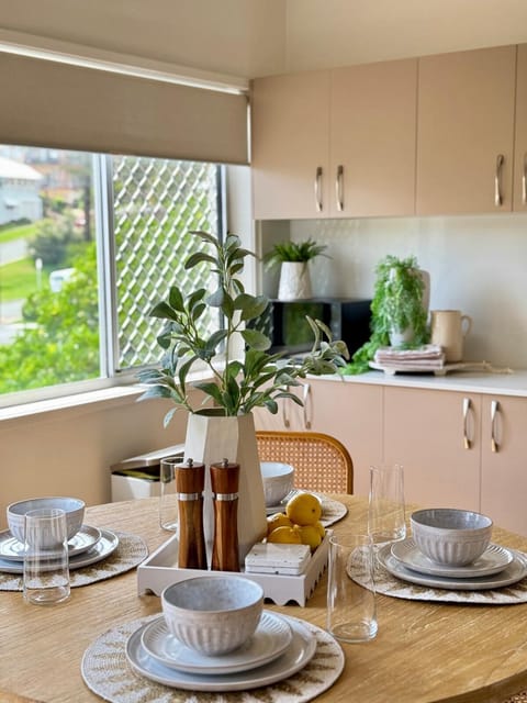 Coffee/tea facilities, Dining area