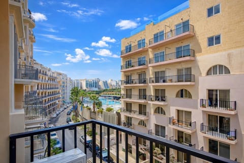 Property building, Day, View (from property/room), Balcony/Terrace, City view, Pool view, Swimming pool