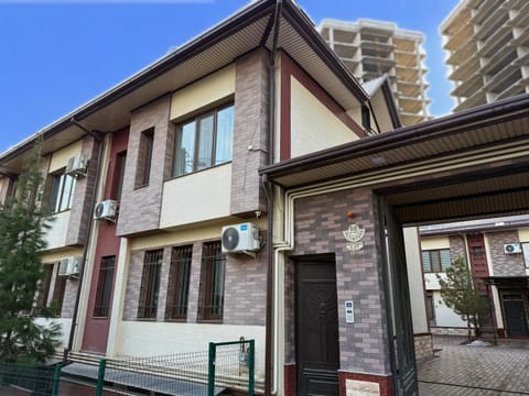 Property building, Day