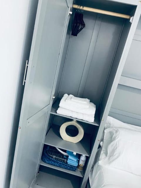 The Luxe Studio Bed and Breakfast in North Miami Beach