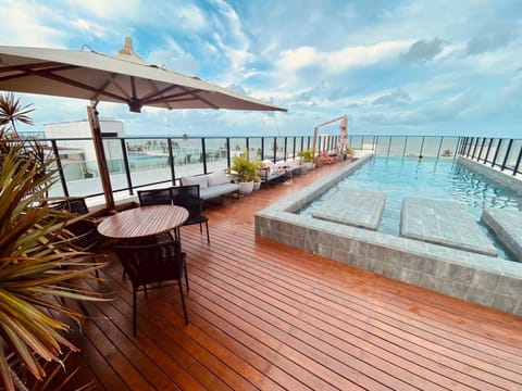 Pool view, Swimming pool