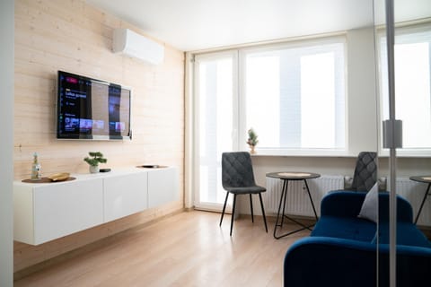 TV and multimedia, Seating area