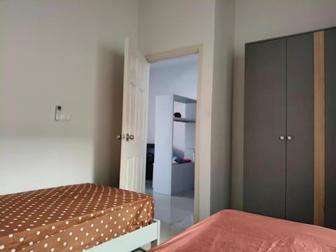 Jenny Naiyang Beach House in Mai Khao