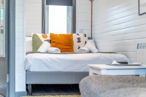 Westwind Pod Apartment in Fort William