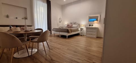 Bed, TV and multimedia