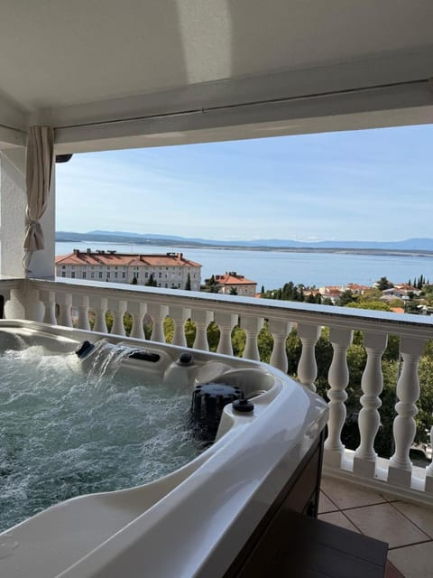 Hot Tub, View (from property/room), Balcony/Terrace, Sea view