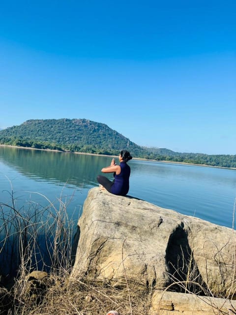 Nearby landmark, Day, Natural landscape, Guests, Mountain view, River view