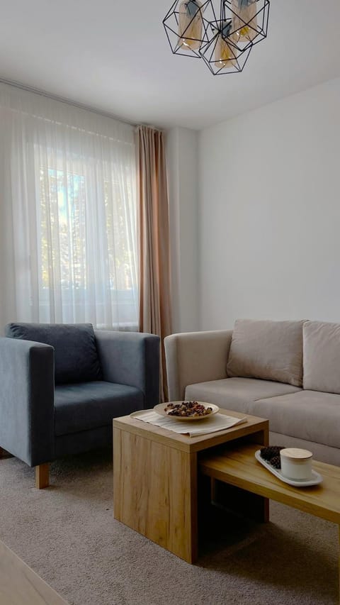 TV and multimedia, Balcony/Terrace, Living room, Seating area, internet
