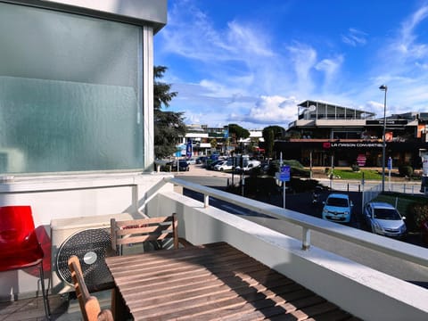 Holidays 80 Apartment in Nice