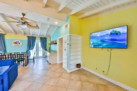 LUX View Villa House in Fort Lauderdale