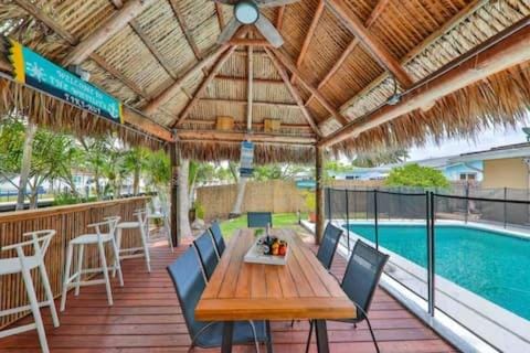 LUX View Villa House in Fort Lauderdale