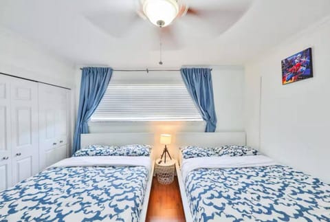 The Golfstream Dunes Villa House in Hallandale Beach