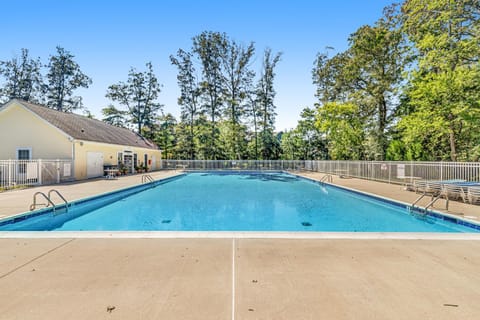 Grande at Canal Pointe - 41374 Gloucester Dr House in Henlopen Acres