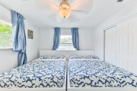 Fantastic Family Nest for Joy STR-2310#1 House in Fort Lauderdale