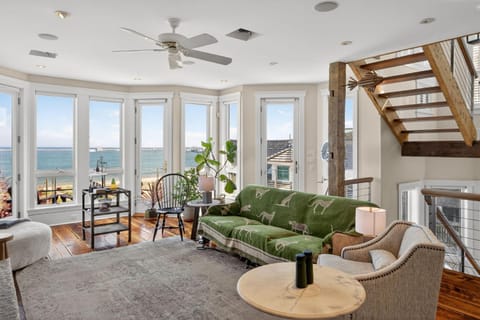 Day, View (from property/room), Living room, Sea view, furniture