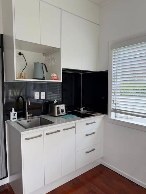 Irina's bnb Bed and Breakfast in Auckland