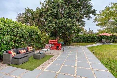 Patio, Garden, Balcony/Terrace